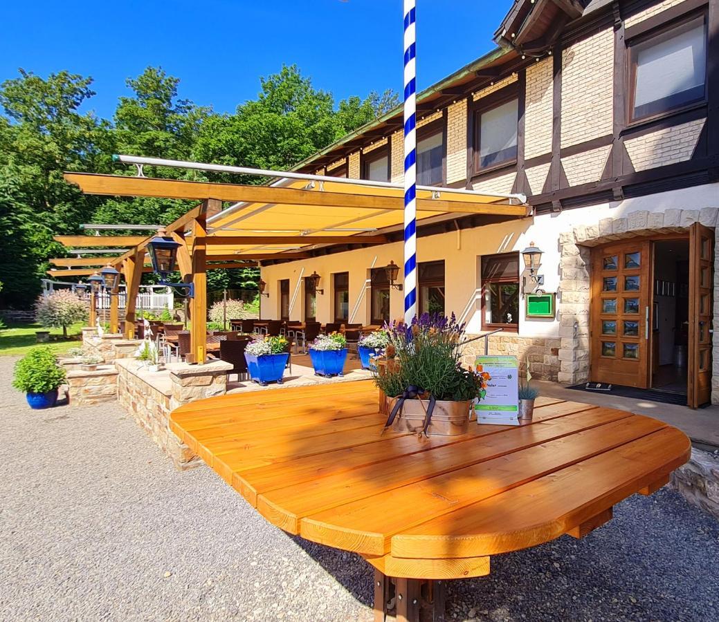 Hotel Waldquelle - Baumhaushotel Aerzen Exterior foto