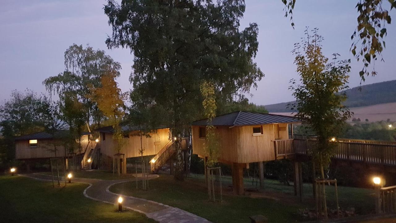 Hotel Waldquelle - Baumhaushotel Aerzen Exterior foto